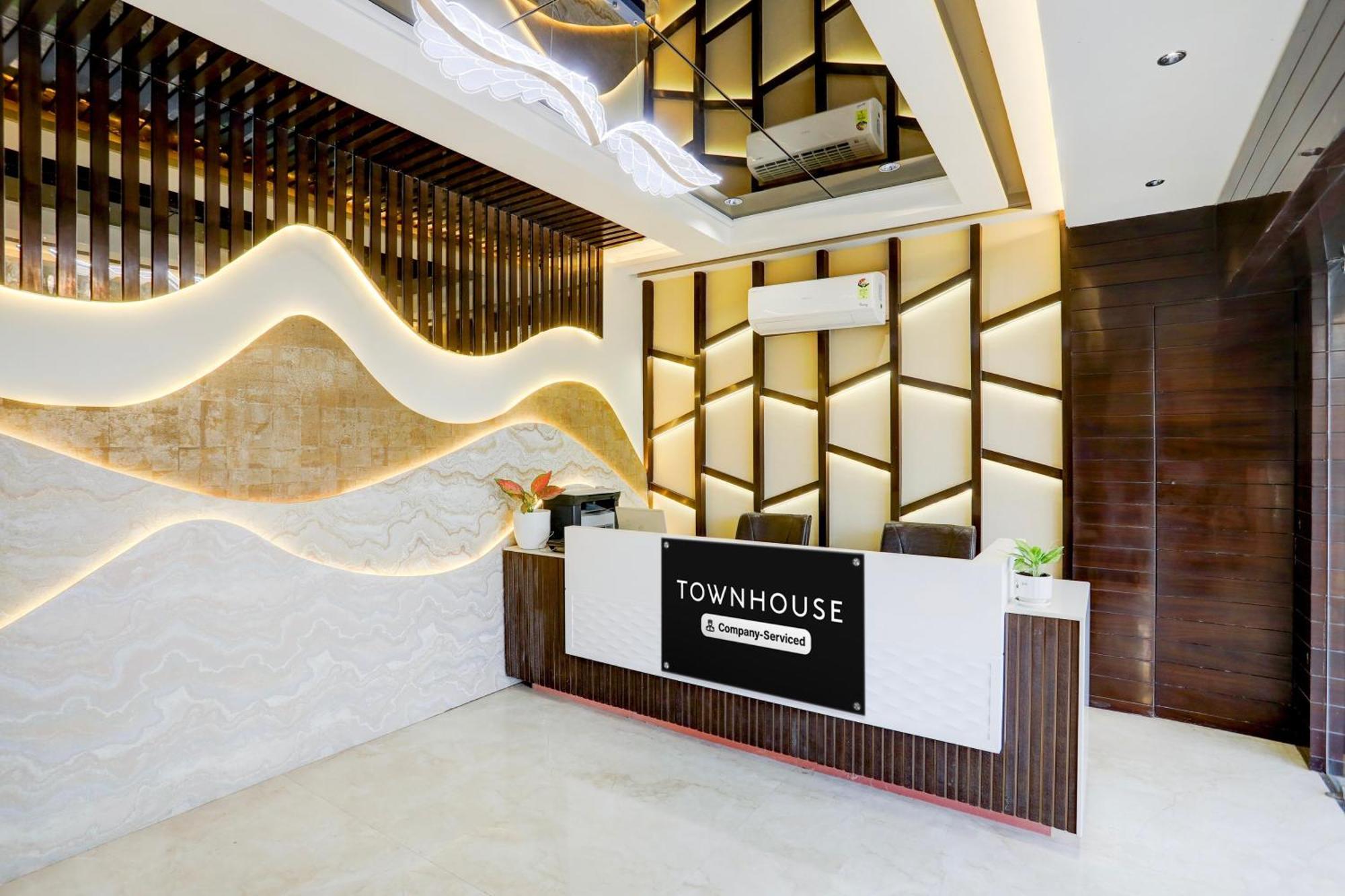 Super Collection O Belgacihia Near Kolkata Railway Station Hotell Gwalior Exteriör bild